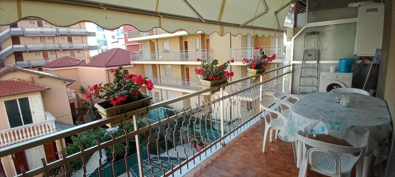 Appartamento Giusy Ventimiglia Kültér fotó