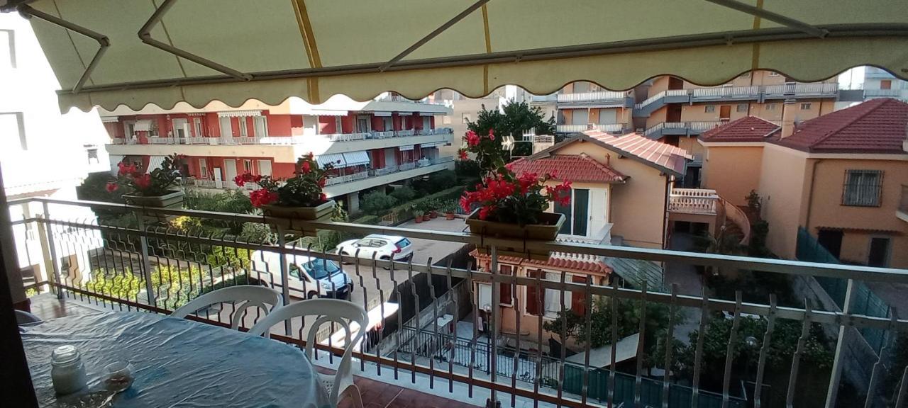Appartamento Giusy Ventimiglia Kültér fotó